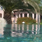 فندق Eros 4*