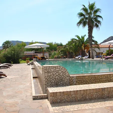 Hotel Eros